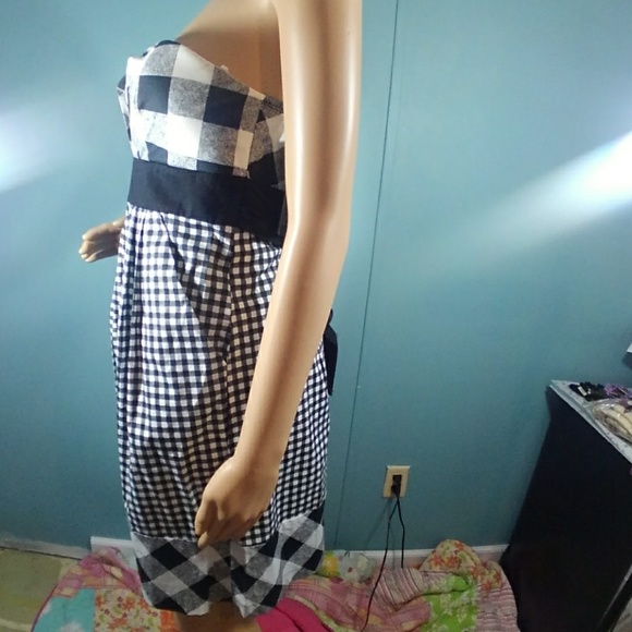 7/8 Strapless Black and White Gingham Dress NWT - Picture 1 of 7
